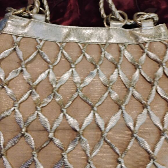 Tiannl Gold and Tan Shoulder Bag - Picture 6 of 9